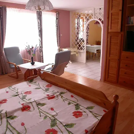 דירה Im Obergeschoss Mit Suedlage Und Balkon Hévíz