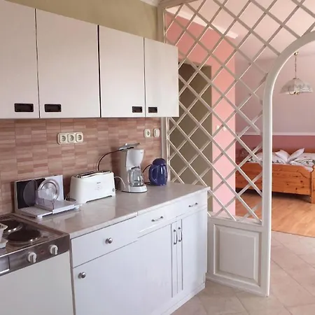 Im Obergeschoss Mit Suedlage Und Balkon דירה *